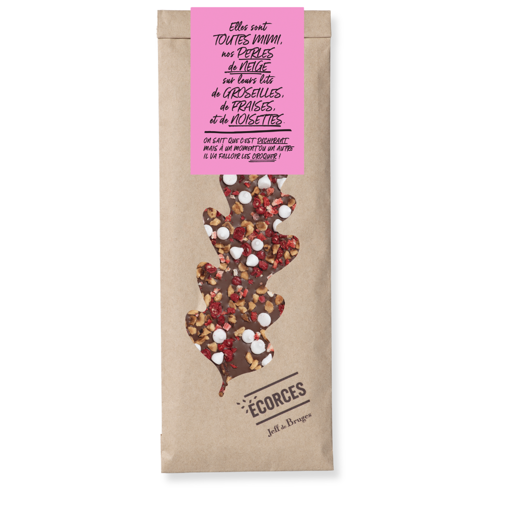 MILK CHOCOLATE BARK WITH RED BERRIES, SNOW PEARLS AND HAZELNUTS