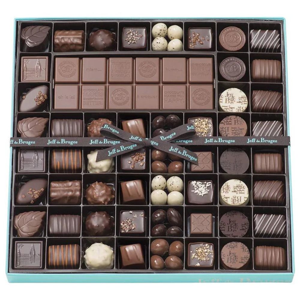 BOX OF 54 CHOCOLATES AND CUSTOMIZABLE TABLET