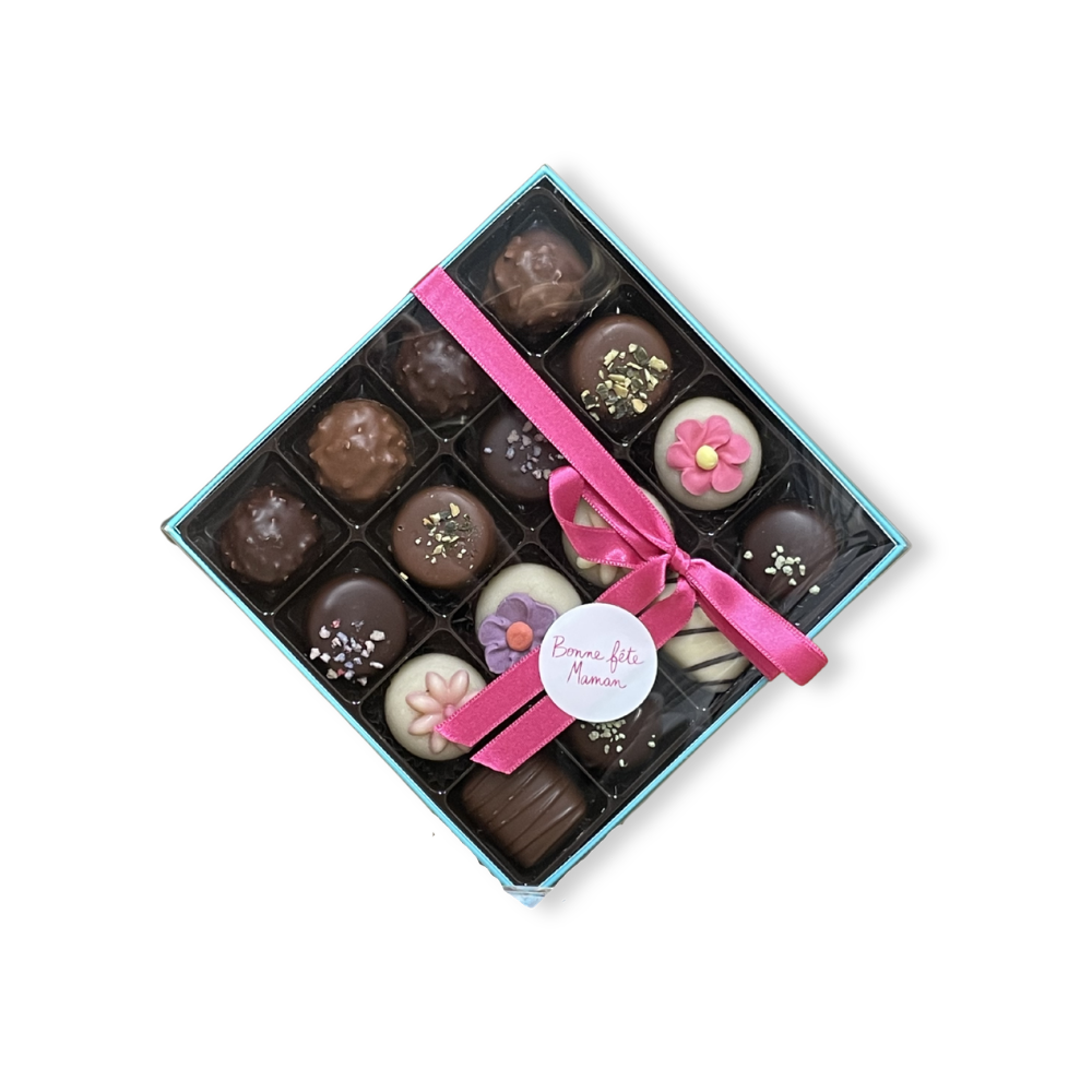 BOÎTE SPÉCIALITÉ FÊTE DES MÈRES 16 CHOCOLATS