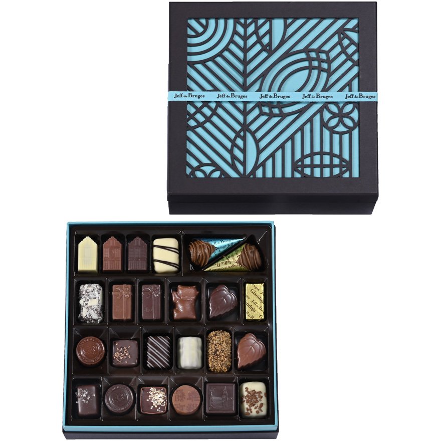 BOITE CARRÉE 48 CHOCOLATS ASSORTIS